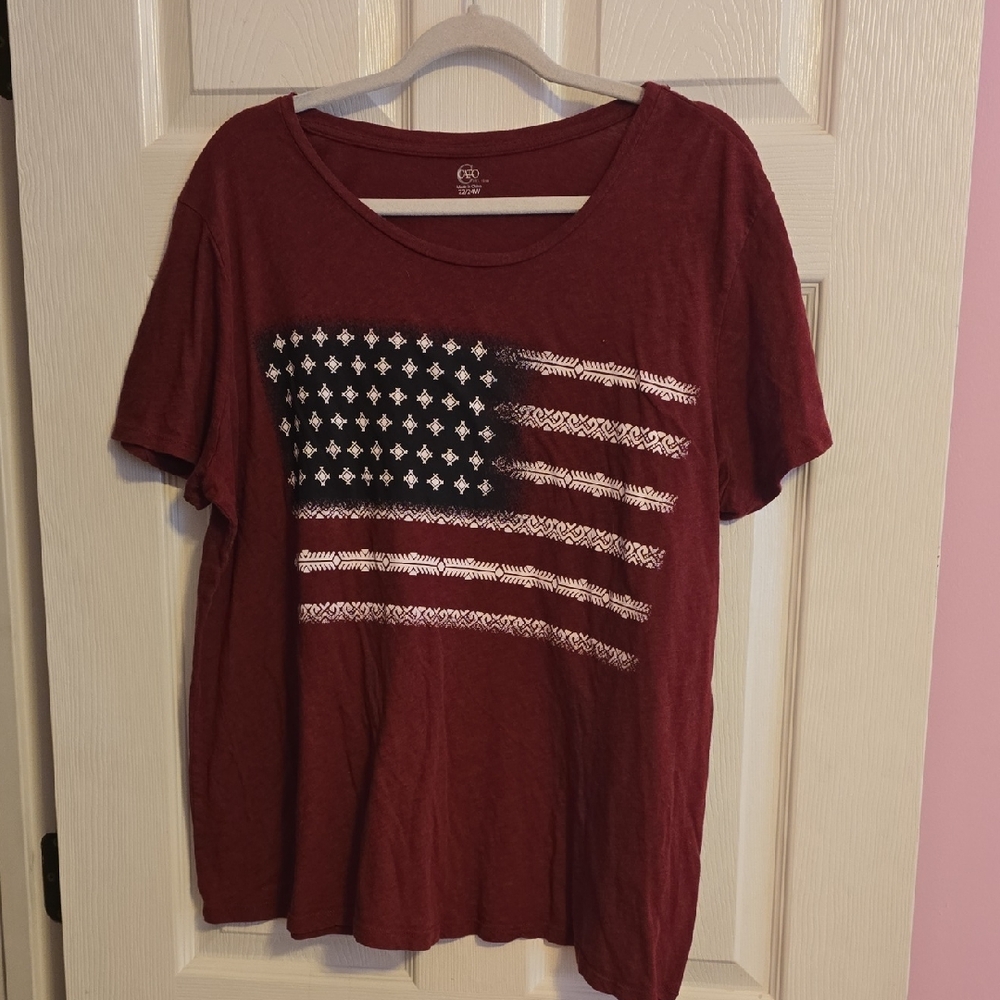 Cato Burgundy Flagā Print Short Sleeve Top